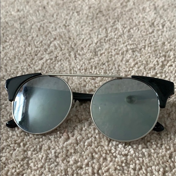 Sunglasses - Picture 1 of 1